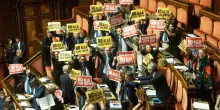 Legge elettorale, ok al Senato. Le solite opposizioni: ora le preferenze sono una "svolta autoritaria"...