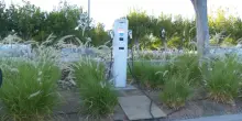 Auto elettriche, dal 22 settembre il bonus colonnine