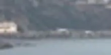 Ceuta, polizia trasferisce i migranti in campo provvisorio al porto
