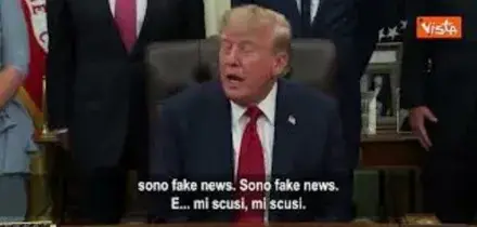 Trump bandisce da Casa Bianca Cnn, Politico e Msnow: Sono fake news, serve informazione onesta