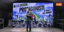 'C'&egrave; solo un capitano', coro per Matteo Salvini a Pontida Giovani