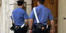 Tentata rapina finisce in tragedia: proprietario spara e uccide un ladro