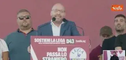 Lorenzo Fontana a Pontida: Bossi e i nostri padri non hanno fatto sacrifici per vederci litigare