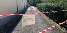 Indagato per aver sparato al ladro, il legale: "&Egrave; distrutto, gli &egrave; caduto il mondo addosso"
