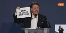 Conte strappa leggi del Governo Meloni sul palco di Nova: Faremo tabula rasa