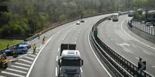 Precipitano dal viadotto della A1: possibile femminicidio-suicidio