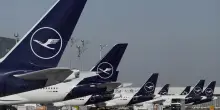 Lufthansa vuole tagliare 4.000 posti di lavoro