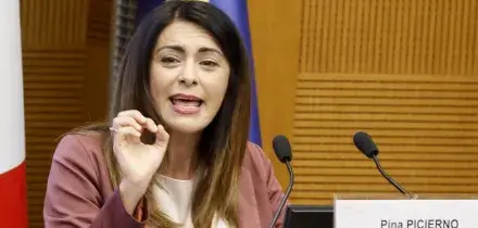 Pina Picierno lascia il Pd: &ldquo;La casa dei riformisti non c&rsquo;&egrave; pi&ugrave;&rdquo;