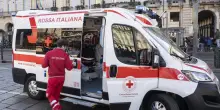 Maltempo, albero cade su auto a Matera: un morto e tre feriti