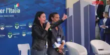 Caivano, la madre di Giogiò Cutolo sul palco di Fratelli d’Italia