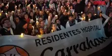 Argentina, i medici chiedono salari migliori al governo: le proteste a Buenos Aires