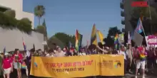 Israele, migliaia in strada a Gerusalemme per il Pride: le immagini della manifestazione
