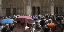 Caldo record in Francia, Parigi &lsquo;chiude&rsquo;: divieti e restrizioni per il weekend