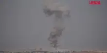 Gaza, colonne di fumo dalla Striscia: le immagini degli attacchi
