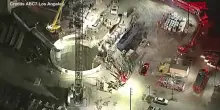 Los Angeles, crolla tunnel in costruzione: operai intrappolati
