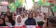 Siria, le donne curde manifestano a sostegno dei drusi di Sweida