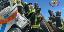 A1, tir travolge veicoli ad Arezzo: tre morti su ambulanza