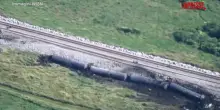 Usa, treno carico di petrolio deraglia nel Wisconsin: le immagini aeree