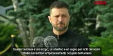Giornata della bandiera ucraina, Zelensky: "Non cederemo la nostra terra agli occupanti"