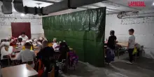 Ucraina, bambini a scuola in un rifugio sotterraneo: alla scoperta dellistituto nascosto di Bobryk