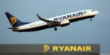 Ryanair, stop alla carta d’imbarco cartacea: le nuove regole al check in