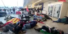 Gaza, a Linate il flash mob per chiedere il cessate il fuoco