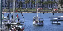 Flotilla, stop tecnico ma missione confermata. Salvini: “Nessuno cerchi incidenti diplomatici”