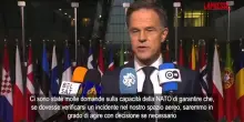 Nato, Rutte: “Violazioni aerei russi? Noi capaci di reagire ma non dobbiamo abbatterli subito”