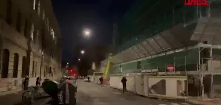 Roma, studenti liceo Righi denunciano raid estrema destra: il video dell’assalto