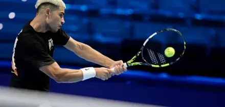 Atp Finals 2025, esordio vincente per Alcaraz: De Minaur sconfitto in due set