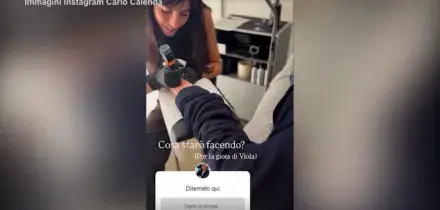 Calenda e il tatuaggio per lUcraina: il video social