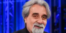 Addio a Peppe Vessicchio, il direttore d’orchestra simbolo di Sanremo