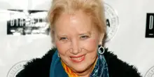 Sally Kirkland, morta a 84 anni l’ex modella e attrice candidata all’Oscar