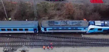 Repubblica Ceca: scontro fra due treni, quasi 60 feriti