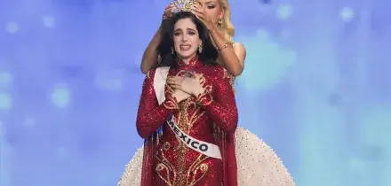 Miss Universo 2025, vince la messicana Fatima Bosch Fernandez dopo il bullismo da parte di uno dei presentatori