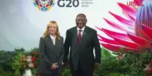 G20, Meloni arriva al summit accolta da Ramaphosa