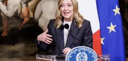 Meloni: “Disponibile a confronto unico con Schlein e Conte ad Atreju”