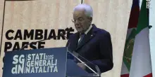 Mattarella: “Servono stipendi adeguati per non rinunciare alla gioia dei figli”