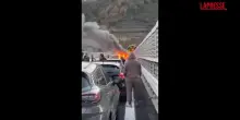Reggio Calabria: assalto a portavalori, rubati due milioni. Le auto incendiate sulla A2