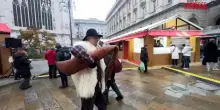 Milano, in piazza Duomo torna il tradizionale mercatino di Natale