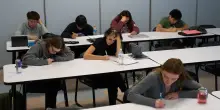 Test di Medicina, in pochi superano primi test: tagliola il compito di Fisica