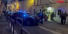 Roma, blitz dei carabinieri contro il clan Senese: i militari in azione