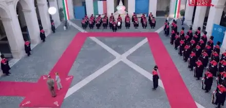 Meloni riceve Abu Mazen, il picchetto donore a Palazzo Chigi