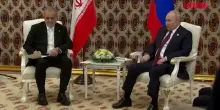 Russia, Putin incontra presidente Iran Pezeshkian in Turkmenistan