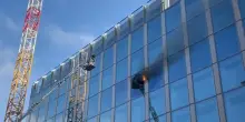 Roma, incendio nel palazzo dell&rsquo;Enel, nessuna persona coinvolta