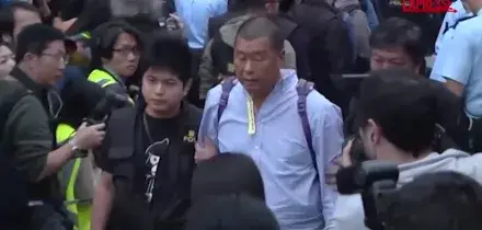 Hong Kong, ex magnate media Jimmy Lai condannato per sedizione e collusione