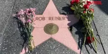 Morte Reiner, fiori sulla sua stella sulla Walk of fame di Hollywood