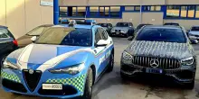 Bari, auto &ldquo;albero di Natale&rdquo; fermata dalla polizia