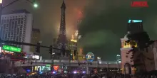 Capodanno 2026, spettacolari fuochi dartificio a Las Vegas