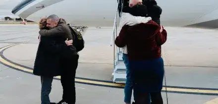 Trentini e Burl&ograve; rientrati in Italia &ndash; L&rsquo;arrivo a Ciampino in 10 foto